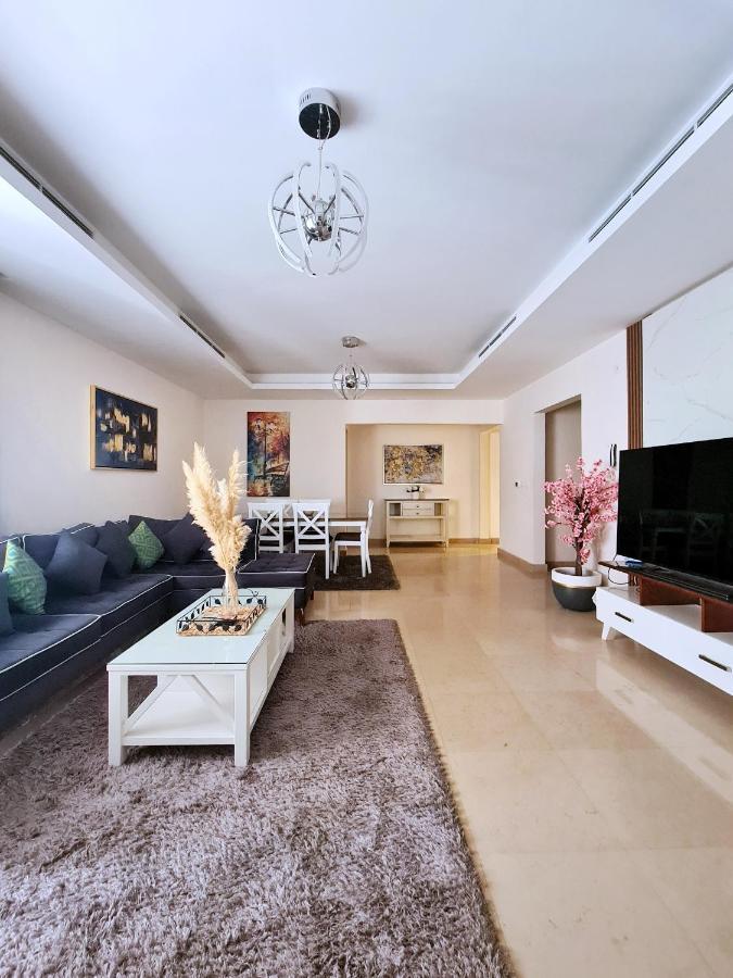 Axxodia Festival Apartment *